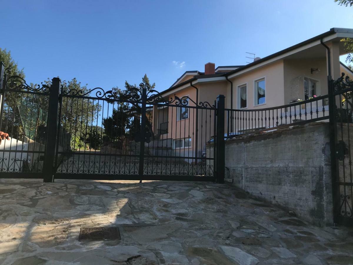 Villa Dei Fiori - Casa Vacanza Капотера Екстериор снимка